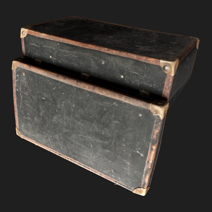 3D Props: Open Vintage Suitcase